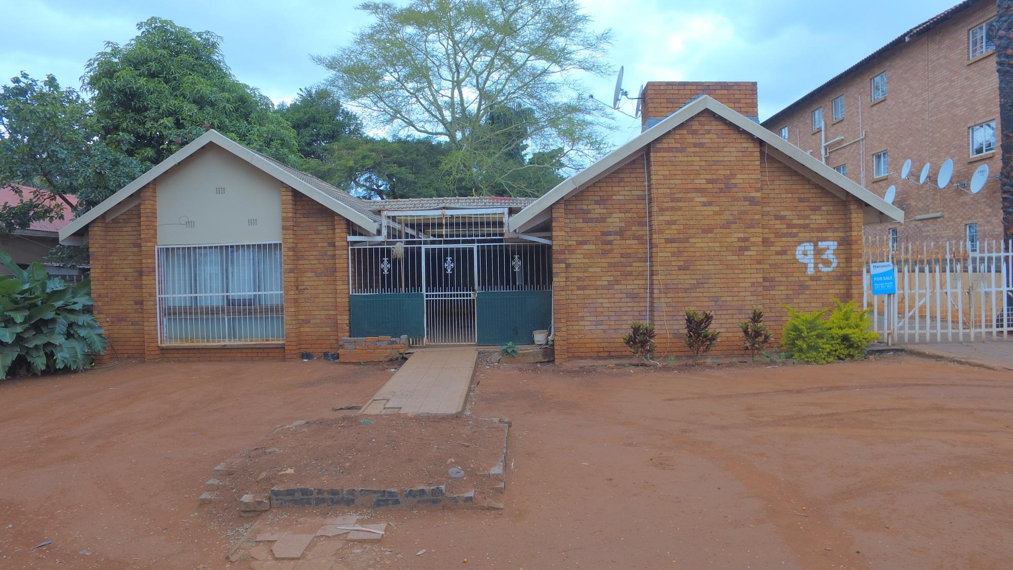 9 Bedroom Property for Sale in Rustenburg Central North West